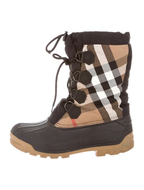 burberry snow boots men|Men’s Designer Boots .